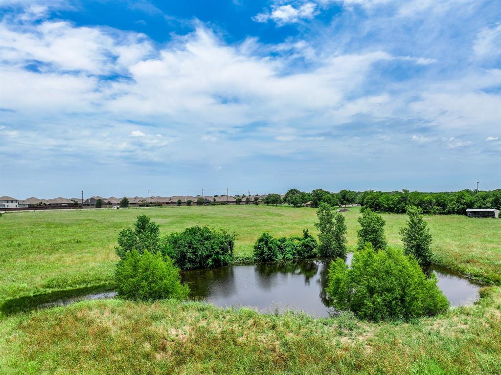 20426 Fm 740 Property Photo 16