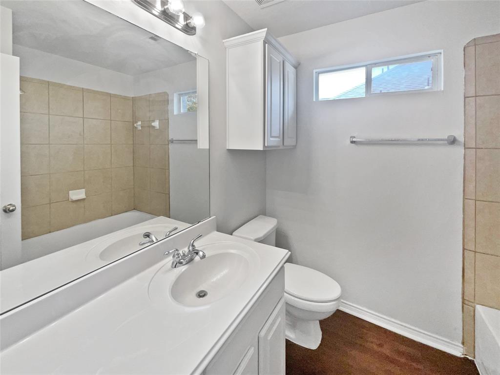 1241 Ducks Landing Property Photo 14
