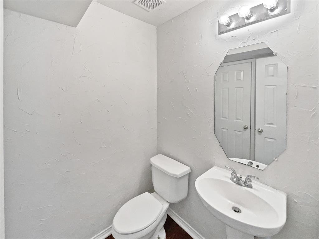 1241 Ducks Landing Property Photo 16