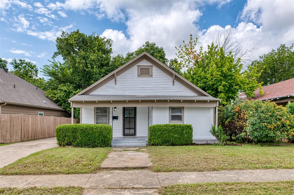 932 E Richmond Avenue Property Photo 1