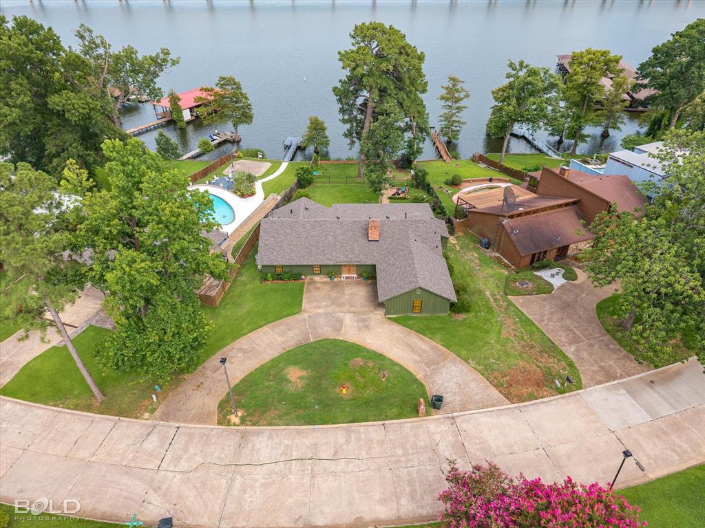 1821 Willow Point Drive Property Photo 1