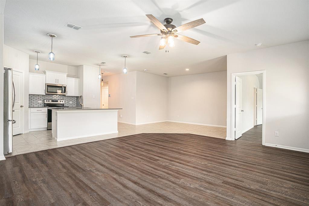 704 Christopher Drive Property Photo 1