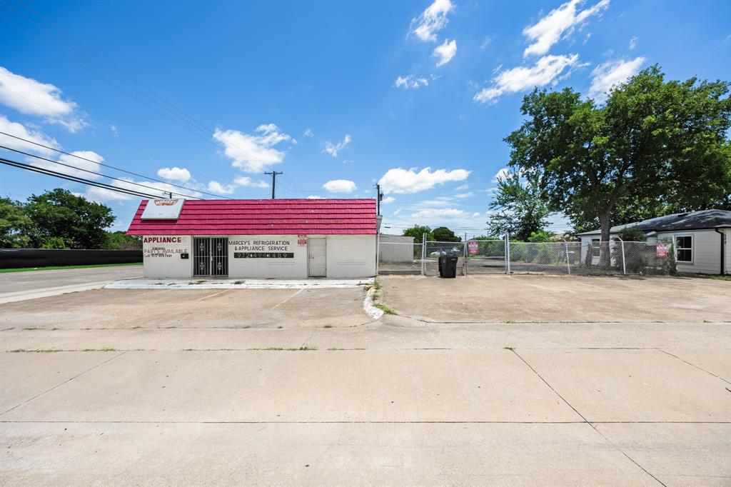 500 Ford Street Property Photo 5