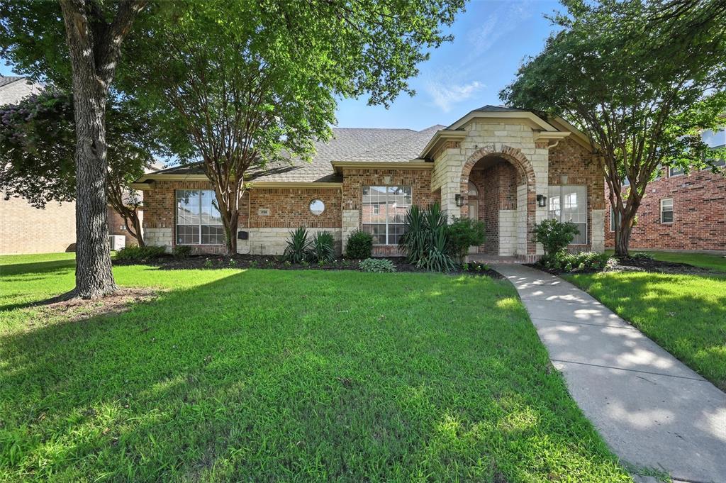 1720 Harvest Glen Drive Property Photo 1