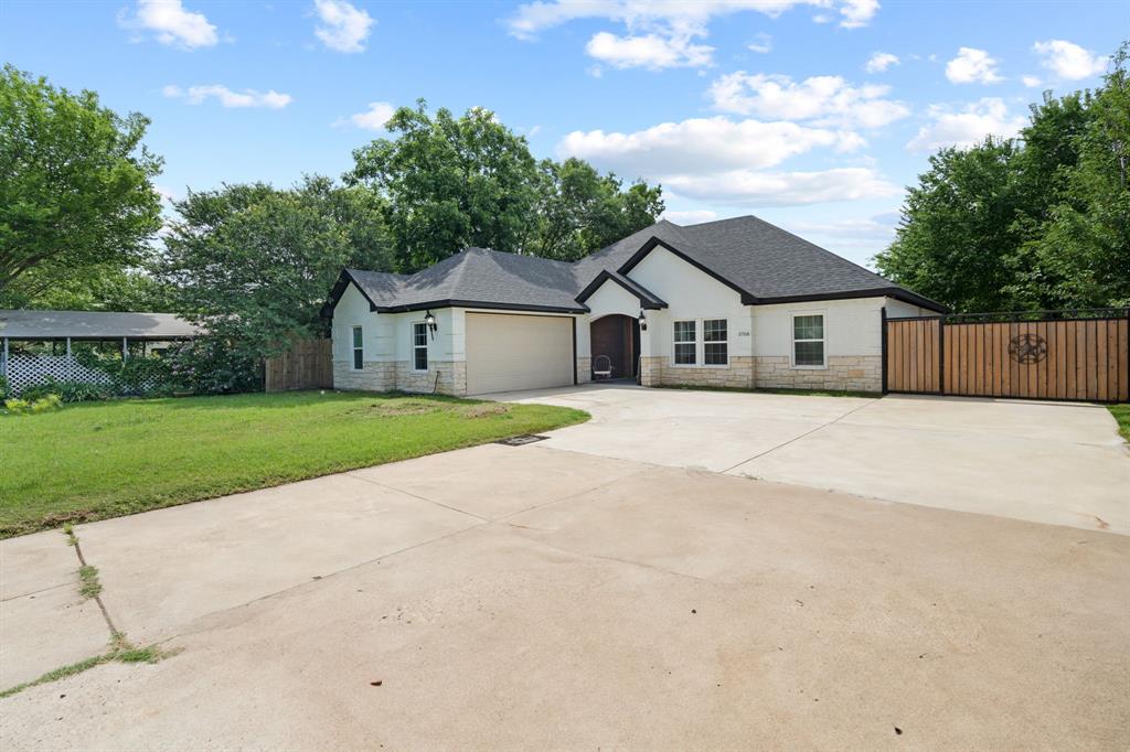 3708 Columbine Drive Property Photo 1