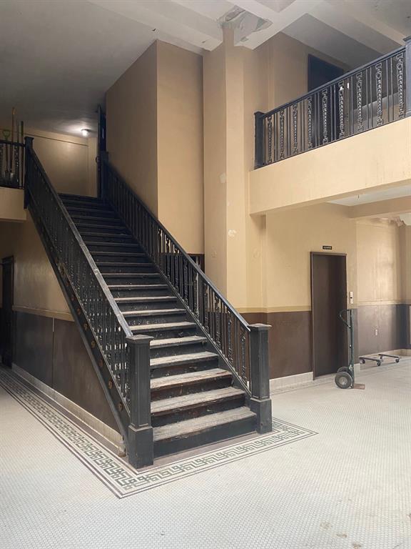 727 Milam Street Property Photo 4