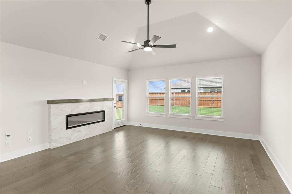 2374 Bell Way Property Photo 19