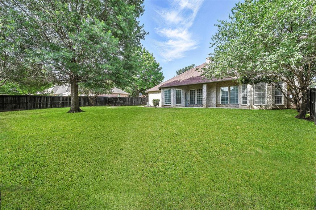 901 Bluebird Court Property Photo 28