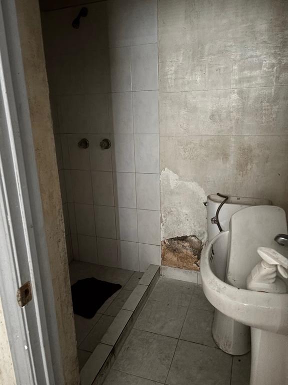 3306 Sylvan Avenue Property Photo 21