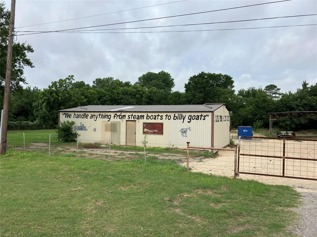 210 S Parkway Drive Property Photo 1