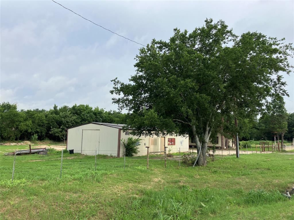 210 S Parkway Drive Property Photo 10