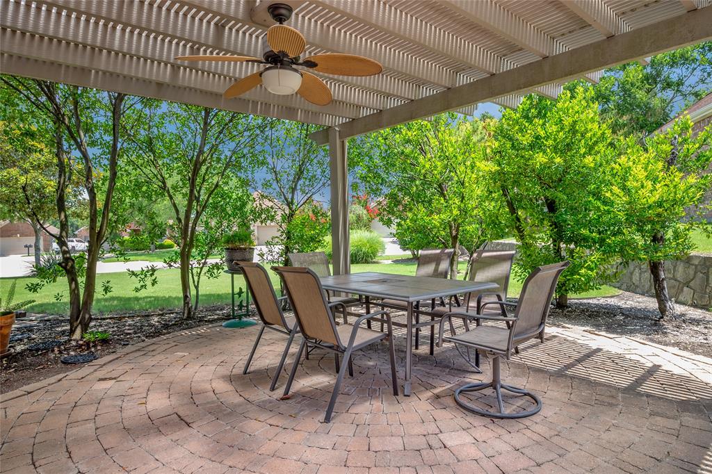 961 Winged Foot Drive Property Photo 1