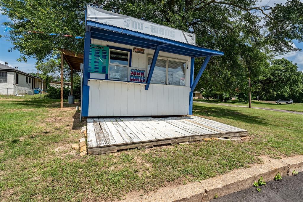 122 N Green Street Property Photo 11