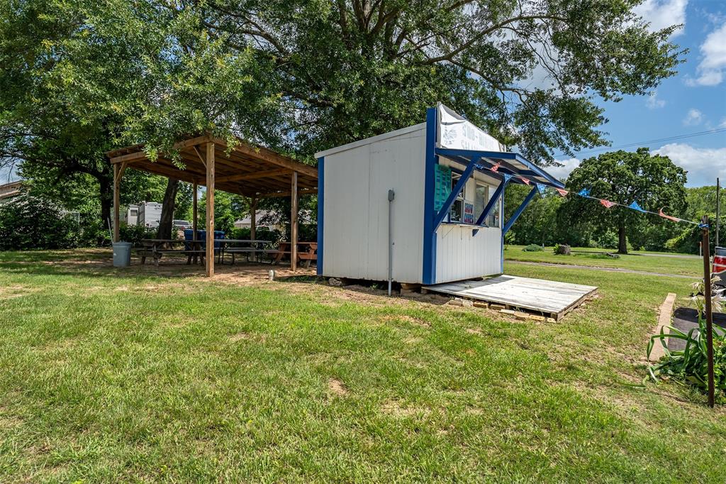 122 N Green Street Property Photo 13