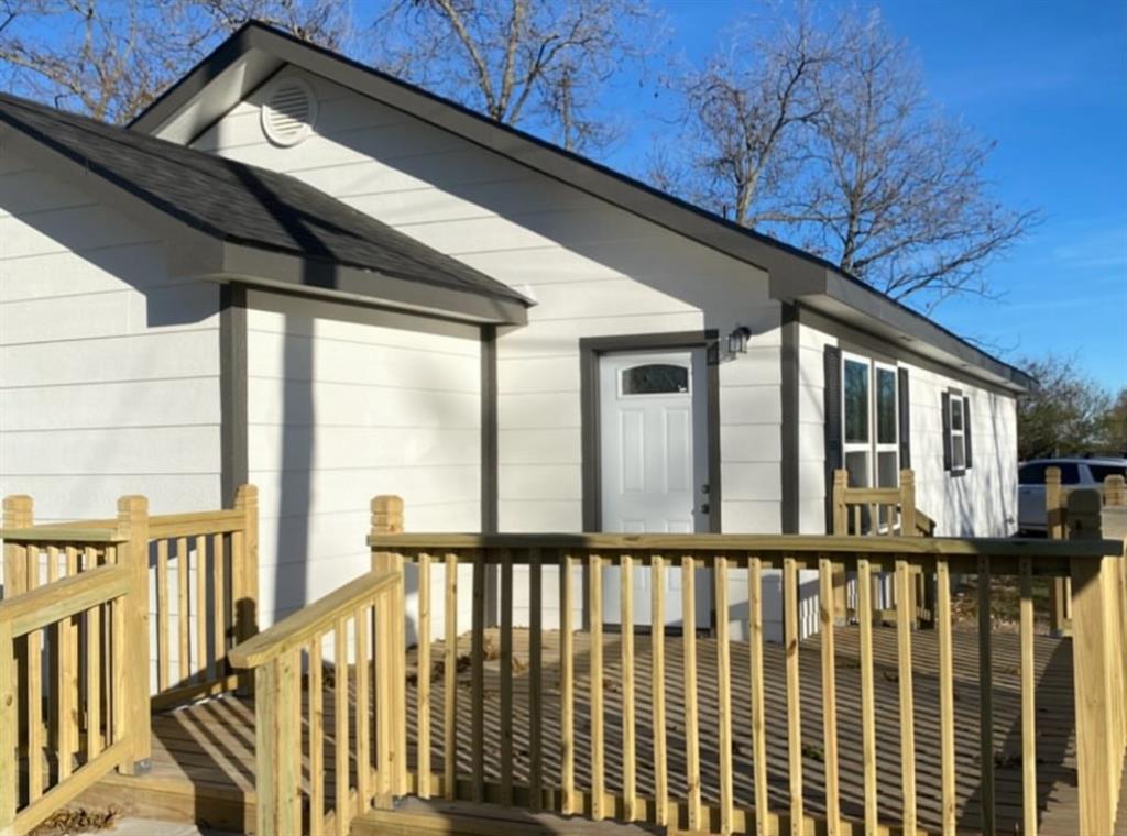551 N Grafton Street Property Photo 1