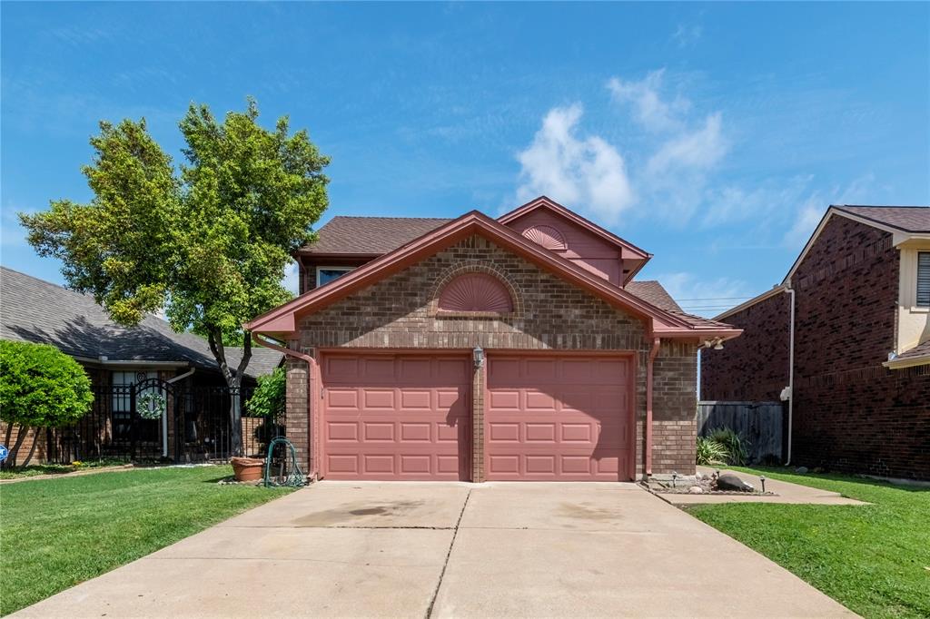 3817 Suffolk Lane Property Photo 1