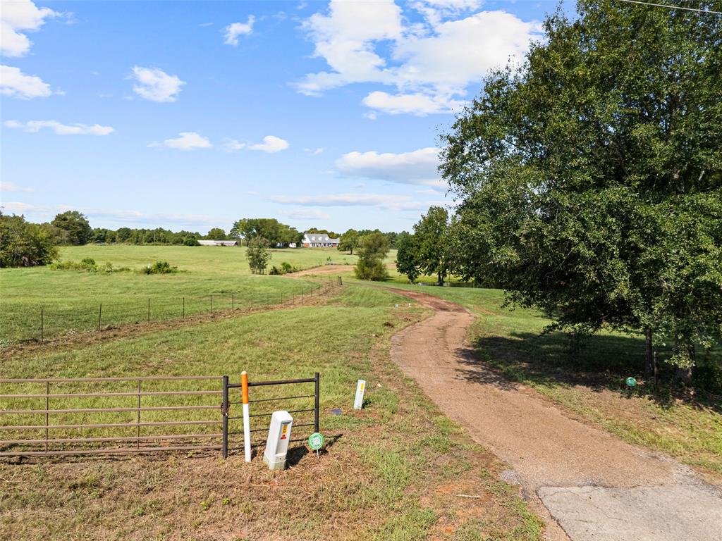 5989 Hwy. 259 Property Photo 31