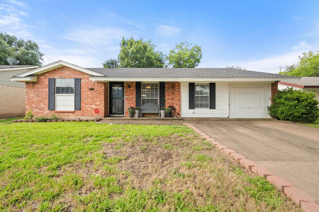 3012 Lisa Lane Property Photo 1