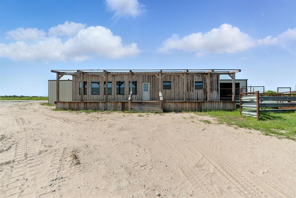 246 County Road 560 Property Photo 17