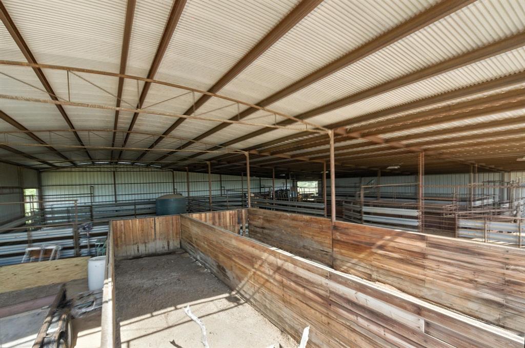 246 County Road 560 Property Photo 27