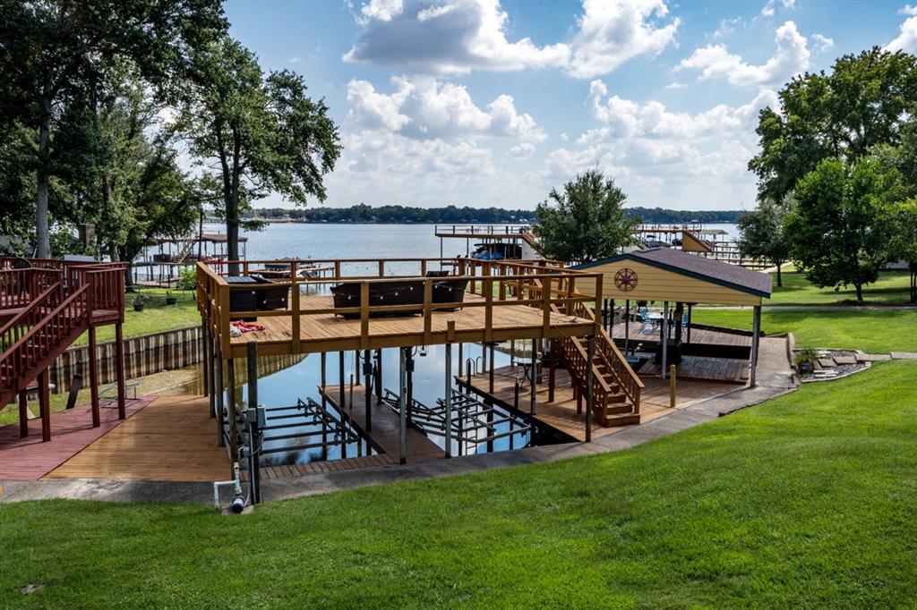 301 Lake Front Drive Property Photo 1