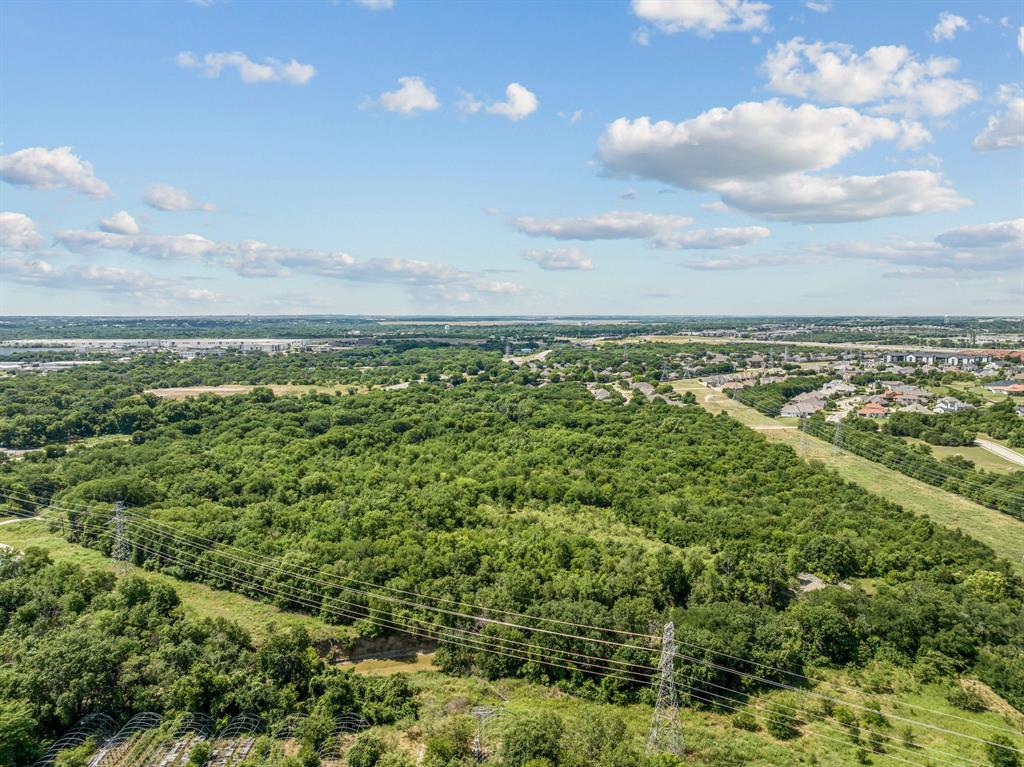 5200 Benbrook Boulevard Property Photo 7