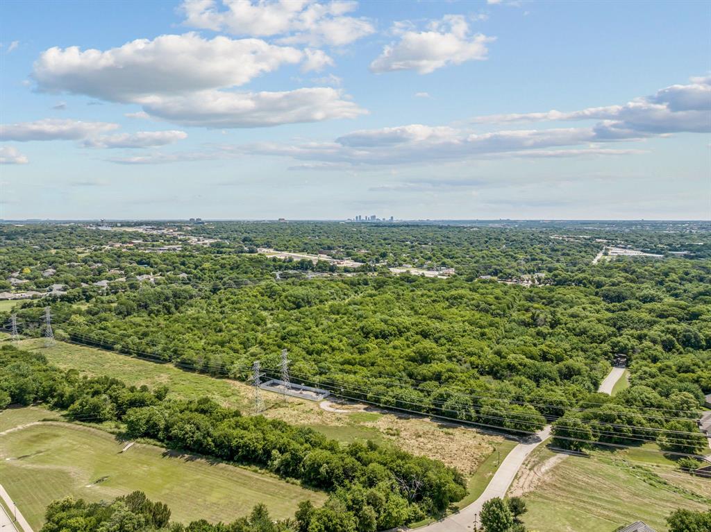 5200 Benbrook Boulevard Property Photo 10