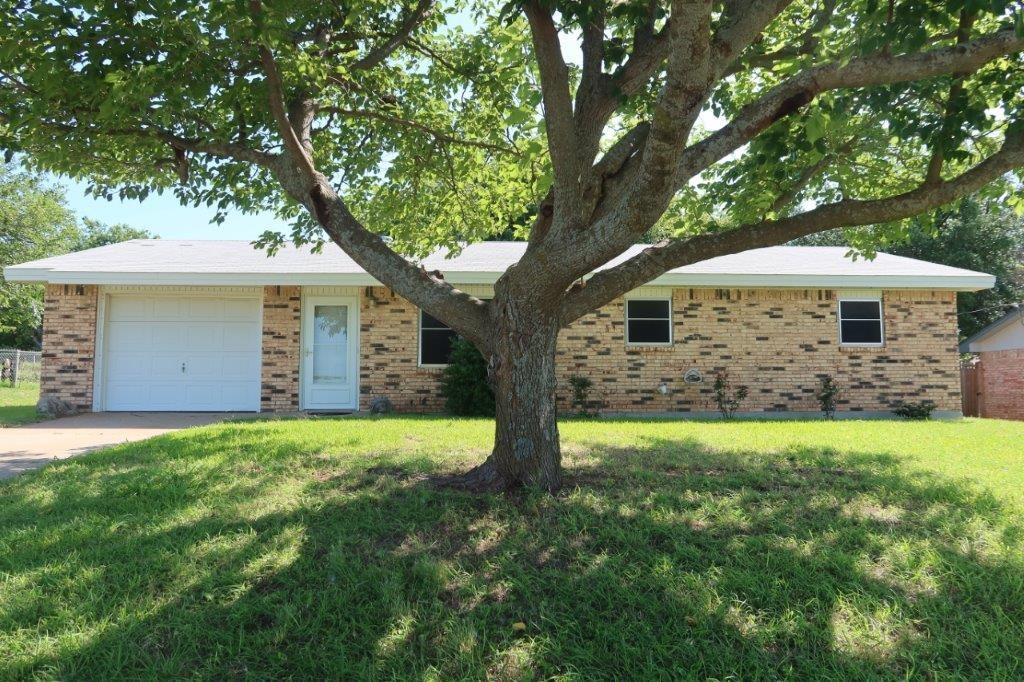 605 E Wilbarger Property Photo 1