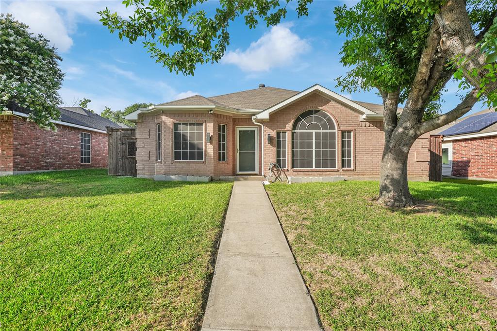2832 Claremont Drive Property Photo 1