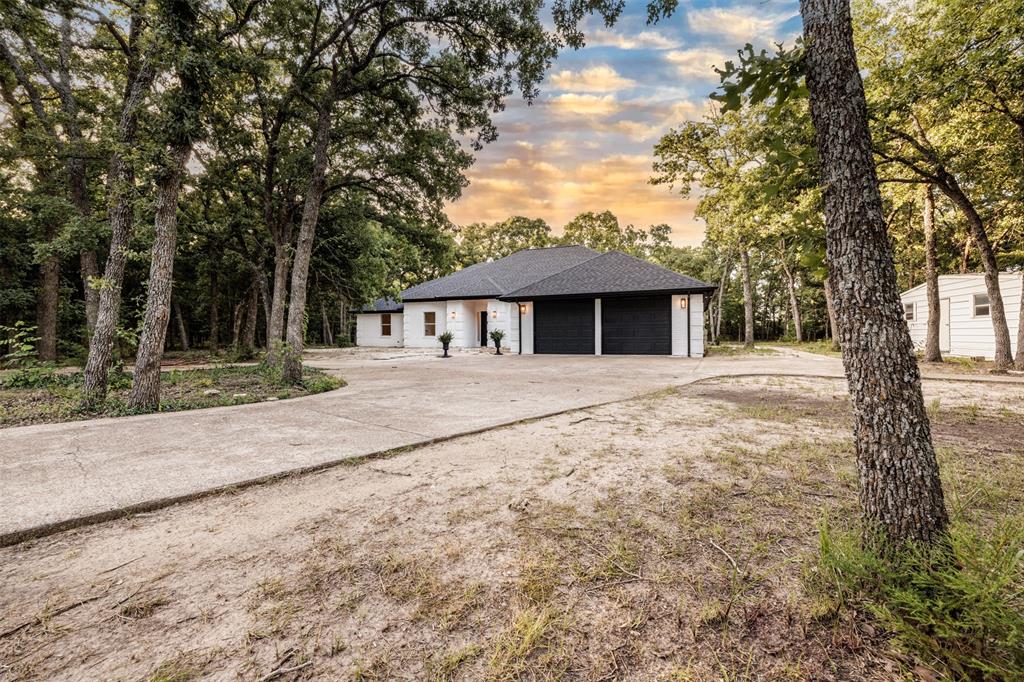 10206 County Road 2450 Property Photo 3