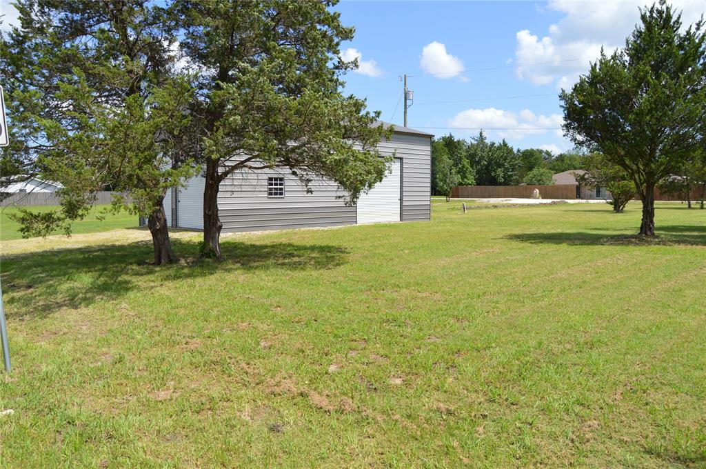 600 Lee Boulevard Property Photo 2