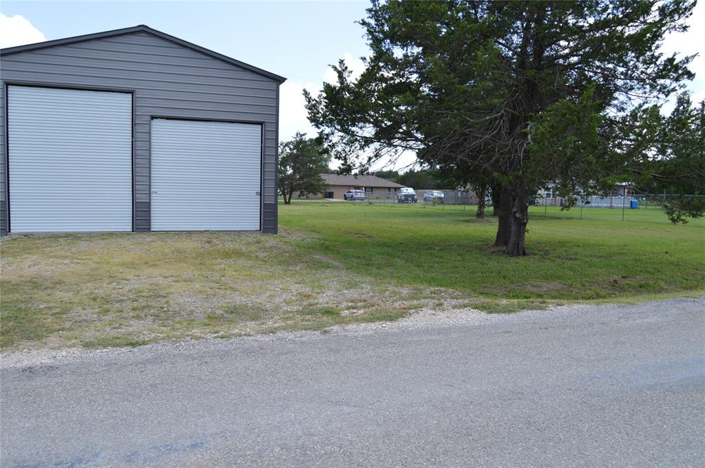 600 Lee Boulevard Property Photo 3