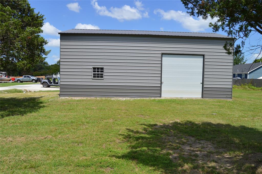 600 Lee Boulevard Property Photo 5