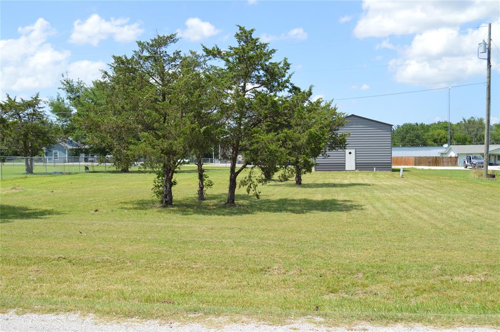 600 Lee Boulevard Property Photo 7
