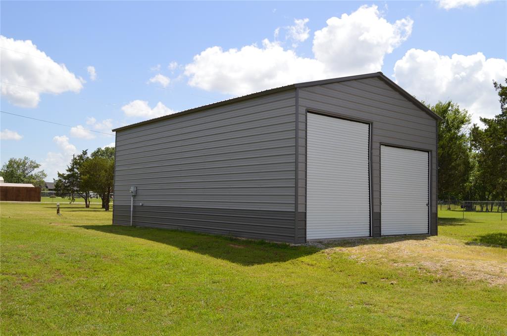 600 Lee Boulevard Property Photo 12