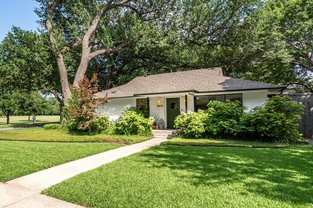 2616 Pasadena Place Property Photo 1