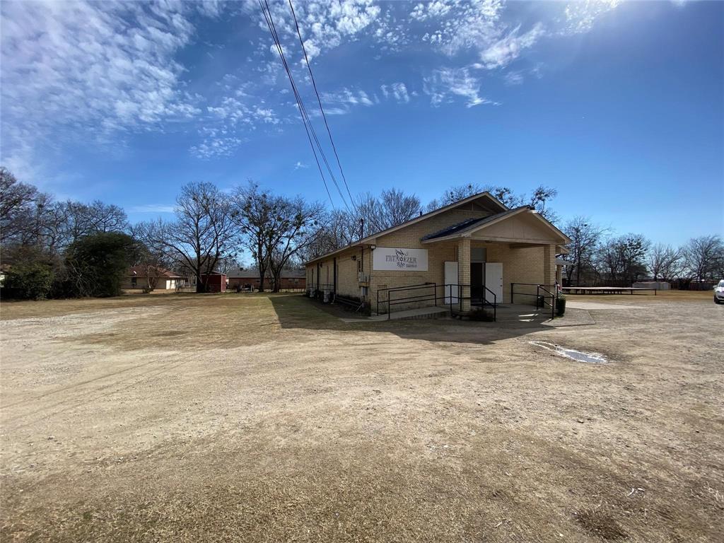 1213 S Medora Street Property Photo 1