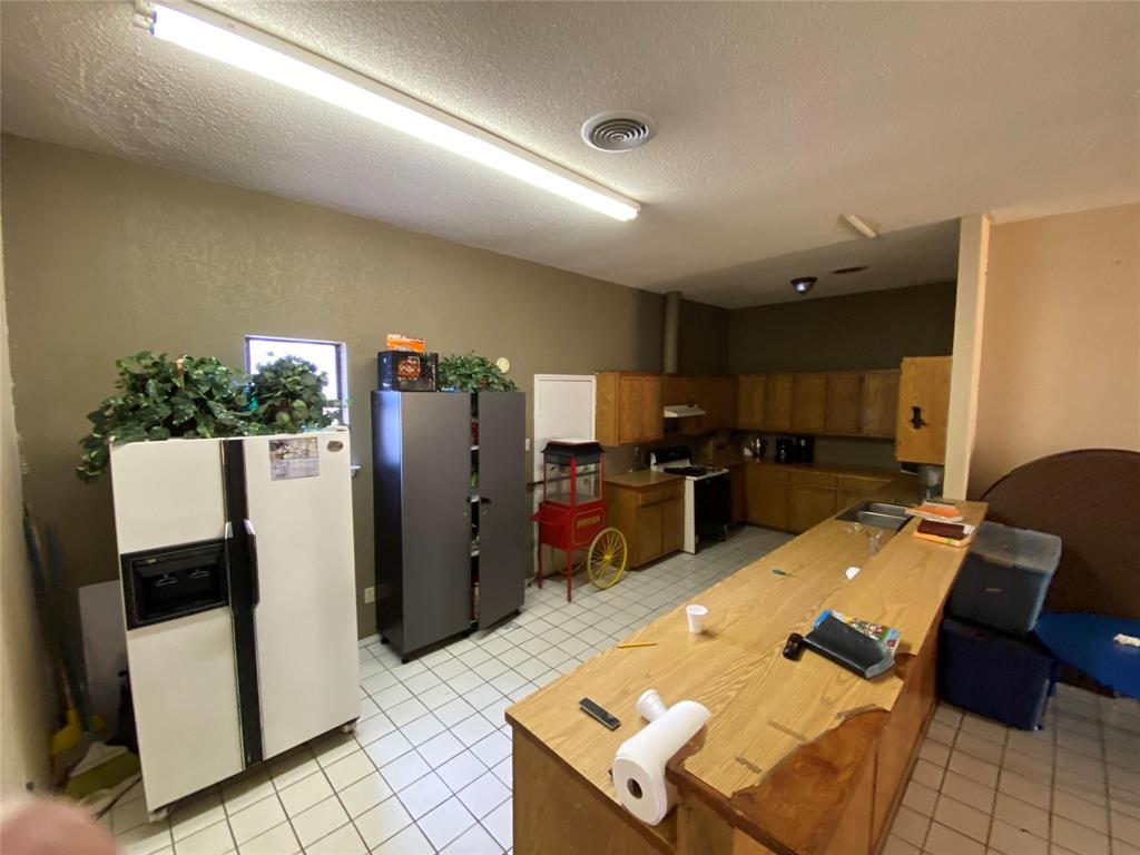 1213 S Medora Street Property Photo 23