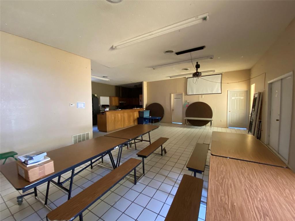 1213 S Medora Street Property Photo 26