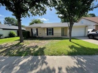 5312 Queens Court Property Photo 1