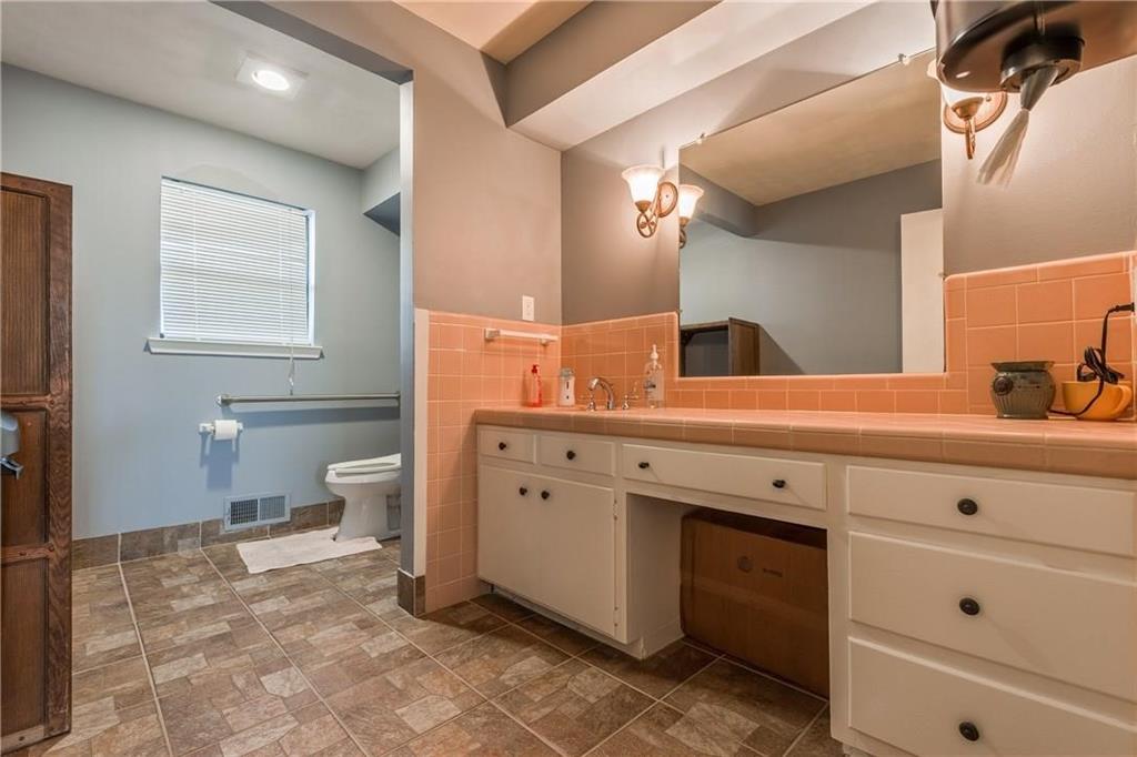 7790 Main Street Property Photo 14