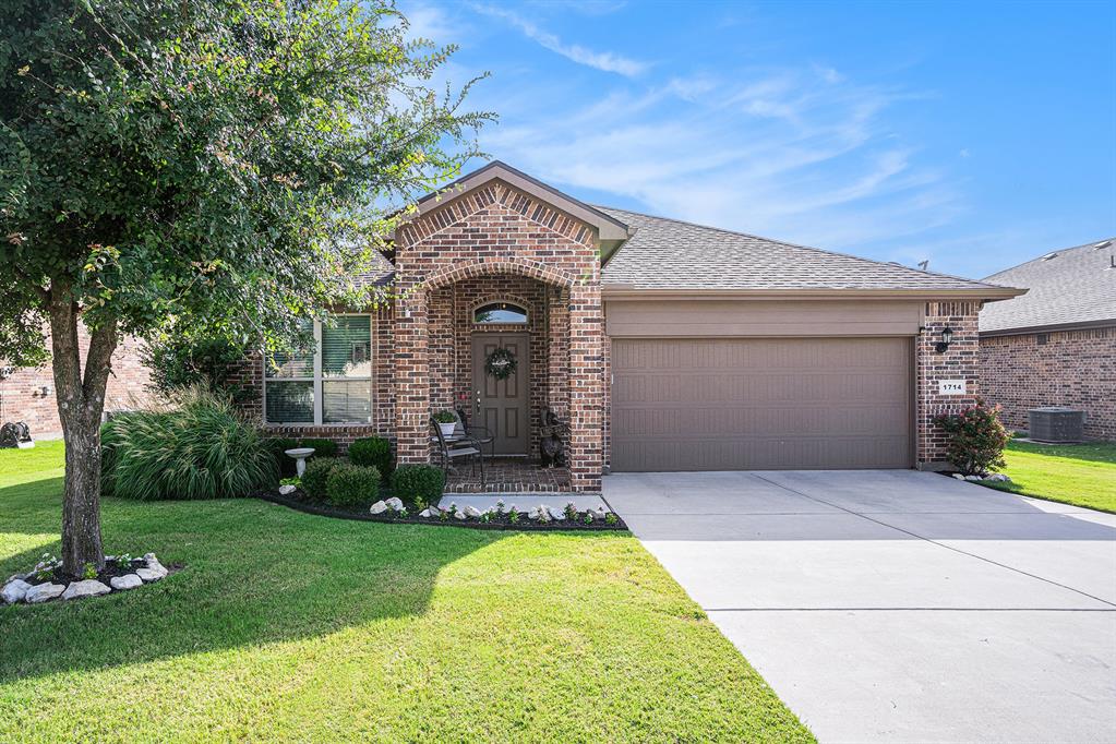 1714 Cross Creek Lane Property Photo 1