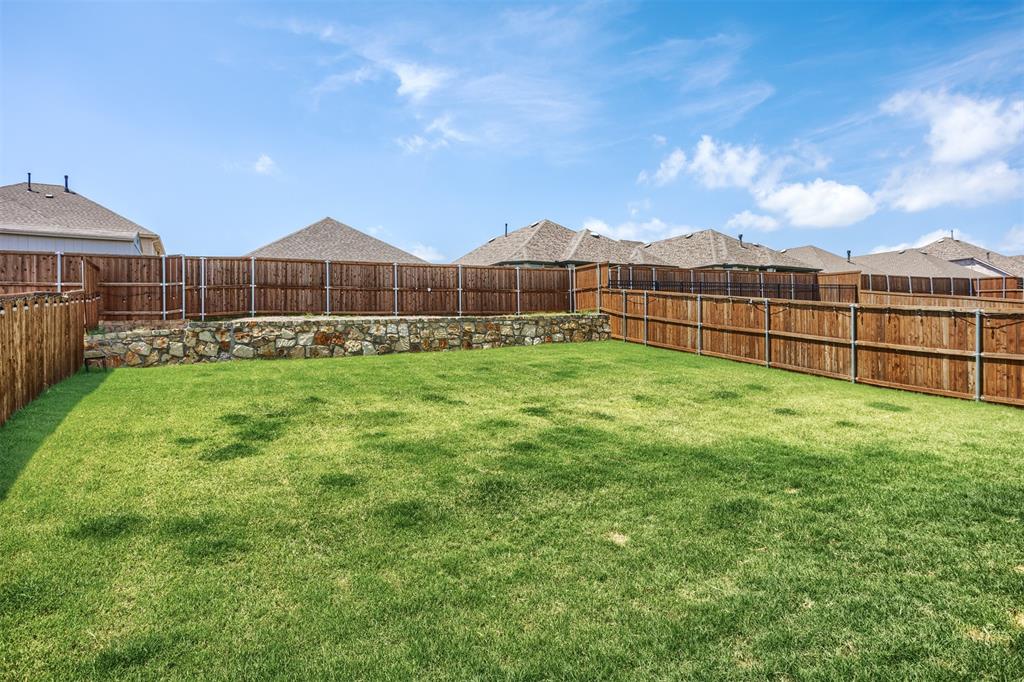 9404 Sunset Lane Property Photo 28