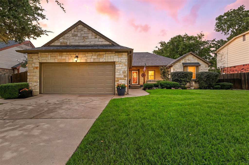 5001 Oak Springs Drive Property Photo 1