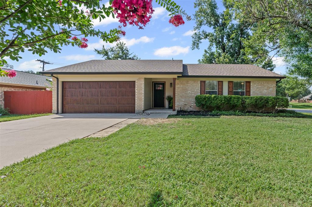 900 Hollow Creek Road Property Photo 1