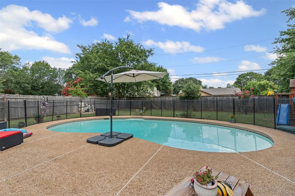 6737 Oliver Drive Property Photo 1