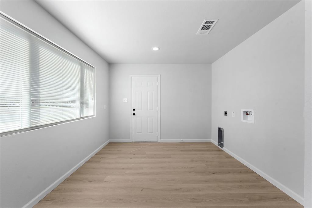 1721 Gurley Lane Property Photo 11