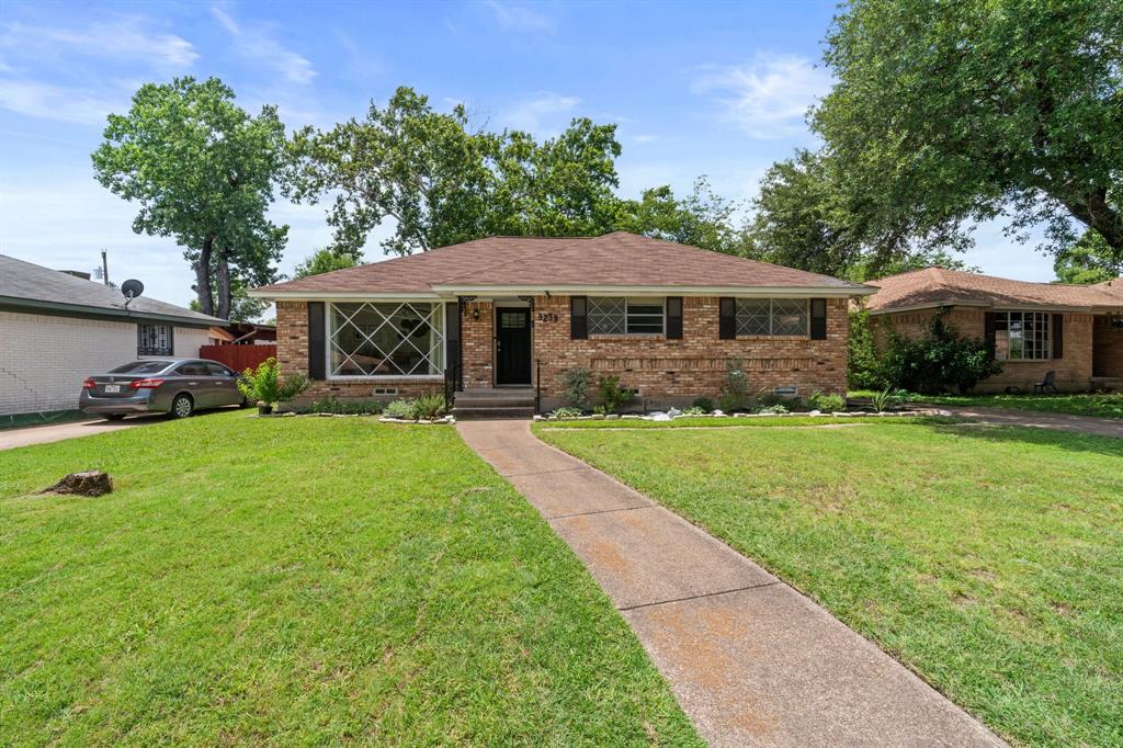 9239 Jennie Lee Lane Property Photo 1