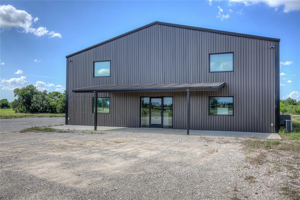 2800 Interstate Highway 30 Property Photo 1