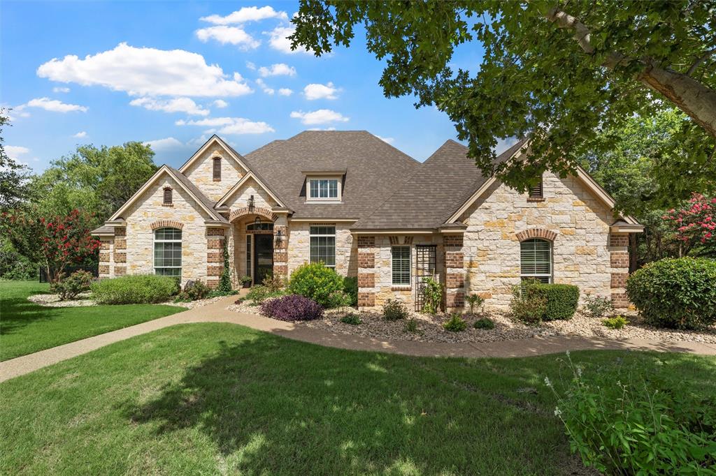 1195 Autumn Oaks Circle Property Photo 1